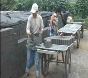 QT6-15型全自動砌塊成型機 磚機 免燒磚機 制磚機_機械及行業(yè)設(shè)備_世界工廠網(wǎng)中國產(chǎn)品信息庫